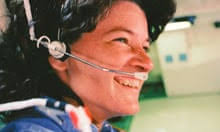 Wilhelm Roentgen discovers the x-ray