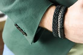 Typical pieces of jewelry for men 1. The 4 Best Men S Bracelets Rock Them Like These 7 Celebrities
