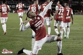 Santa fe durante la temporada estadística completa de la temporada actual. Independiente Santa Fe Sumo Sus Primeros Tres Puntos Vavel Colombia