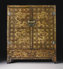 Un Gran China Brown Tierra Y Dorado Decorado Laca Gabinete Gui Br Ming Dynasty Wanli Periodo Y Despu Estilos Decorativos Decoracion De Unas Muebles Chinos