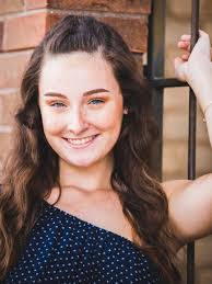 Amanda Brainard's Instagram, Twitter & Facebook