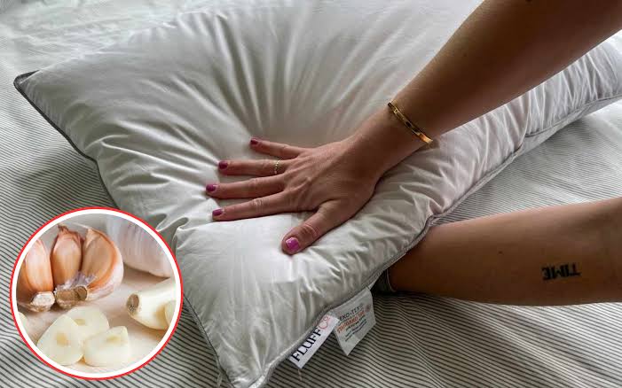 Đặt 1 nhánh tỏi dưới gối: Điều lạ lùng tôi tiếc vì không thử suốt 40 năm qua