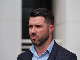 NT Police Minister Brent Potter dismisses resignation call