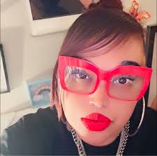 What are John Henton, Kim Coles, Kim Fields and TC CARSON up to 25 years  after Living Single? Who were their favorite guest stars? What really  happened with Shemar Moore and THAT