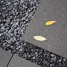 Basaltlava Und Basaltsplitt Basaltlava Lava Metten Metten Stein Und Design Mettensteinunddesign Mettensteindesign Mettenst Lava Natursteine Basaltsplitt