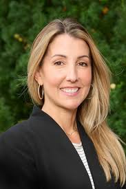 Jennifer Leffler's Instagram, Twitter & Facebook