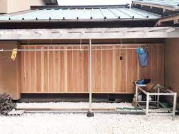 秋山木工  木製雨戸の作り替え