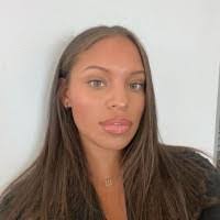 Jennifer Bobe's Instagram, Twitter & Facebook