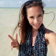 Elizabeth Aceves's Instagram, Twitter & Facebook