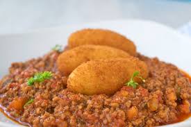 Topinambur Kroketten Mit Bolognese Rezept Rezept In 2020 Rezepte Topinambur Bolognese Rezept