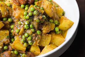 Potato And Green Pea Curry Aloo Matar Recipe Vegetarian Entrees Indian Food Recipes Vegetarian Recipes