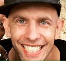 ❤️❤️ Vores ELSKEDE Bjørn Jönsson er draget videre ❤️❤️  Bjørnegufferen-Bjørnebanden-Graban-Grabben-Barbi-Benjamin❤️❤️ Du er stadig  med i bussen og på scenen og for altid og evigt i vores hjerter☀️❤️☀️ 20 år  i bandet, resten