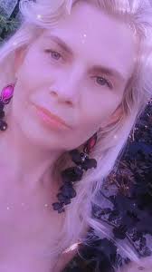 Kwiatowe kolczyki na każdy dzień 🌸🌸🌸 #kwiatowekolczyki  #wyjątkowekolczyki #biżuteriaartystyczna #biżuteriaautorska #prezent  #handmade