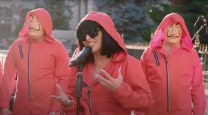 Последние твиты от la casa de papel (@lacasadepapel). Sa Reprise De Bella Ciao Facon La Casa De Papel A Conquis La Planete Video Music Covers Creations