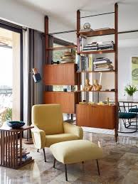 Turn Up Your Decor With These Mesmerizing Living Room Designs Your Modern Home Decor Will Never Be The Same Interiorde Interiores Home Sala De Estar Pequena