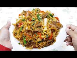 Rendam bihun dalam air dingin supaya hasilnya bagus dan bihun tidak benyek atau lembek dan lengket satu sama lain. Cara Memasak Bihun Goreng Daging Ala Kreasi Dapurku Youtube