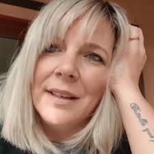 Jetzt reagierte danni auf deren unterstellung, eigentlich gar keinen kontakt zu den anderen kindern angesichts dieser vorwürfe muss daniela büchner (41) stellung beziehen! Jens Buchner Witwe Daniela Sendet Emotionale Videobotschaft Tv