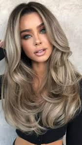 Stephanie Tello (s_tello)