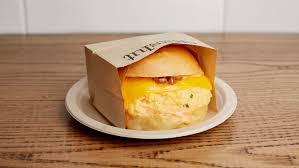 1 split and toast the bun and spread the sriracha mayo on both halves. Eggslut Reveals How To Make Its Iconic Fairfax Egg Sandwich At Home Egg Sandwiches Homemade Comfort Food Brioche Buns