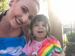 So her name is Bella Hadid and she wears the Classic Micro in Chestnut. ✨  #UGG #BellaHadid