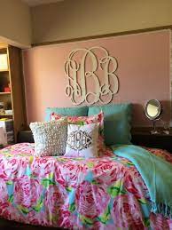 42 Preppy Dorm Room Ideas Bedspreads Https Silahsilah Com Home Decor 42 Preppy Dorm Room Ideas Bedspreads Dorm Sweet Dorm Girls Dorm Room Preppy Dorm Room