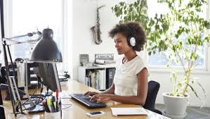 Conheça a música mais relaxante do mundo. Neurocientistas Listam As Musicas Mais Relaxantes Do Mundo Epoca Negocios Vida