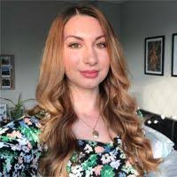 Karen Spinner's Instagram, Twitter & Facebook