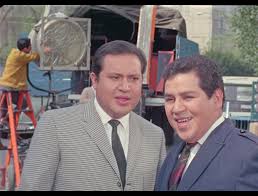 He is most recognized as one of the polivoces and for his role in una familia de. El Aviso Inoportuno 1969 Photo Gallery Imdb