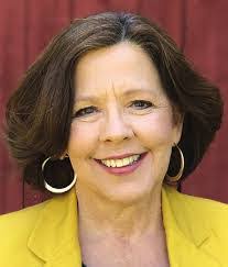 Tracy Latour's Instagram, Twitter & Facebook