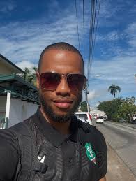 Dressed up! Wedding time! #wedding #party #fun #laugh #colleagues #suit  #pantalon #blouse #white #blue #black #dance #enjoy #time