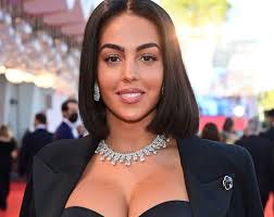 Od Kopciuszka do milionerki. Kim jest Georgina Rodriguez, ukochana  Cristiano Ronaldo?