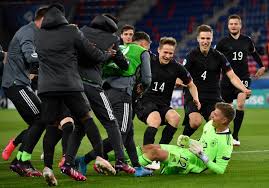 Eurosport ist ihre quelle für sport online, von fußball über radsport und formel 1, bis hin zu wintersport und mehr. U21 Em Gegen Danemark Deutschland Erreicht Nach Elfmeterkrimi Das Halbfinale Der Spiegel