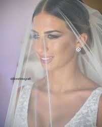 Meglio scegliere uno o due . Gioielli Per La Sposa Look Di Nozze 2019 Wedding Photographer Fotografi Napoli Di Fiore Fotografi 081 475160