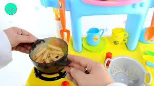¿te gusta hacer tu propia comida? Cocinamos Macarrones Con La Cocina De Peppa Pig Para Mis Bebes Baby Alive Youtube