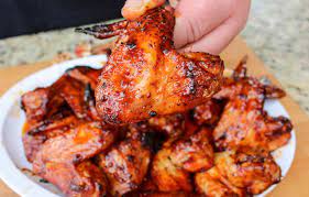 While your chicken wings are cooking, mix honey, barbecue sauce and apple juice in a saucepan then cook over medium heat. Vortex Chicken Wings Recipe On The Webber Kettle Grill