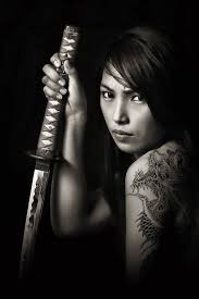  The Lady With The Dragon Tatoo Female Samurai Sword Photography Female Ninja