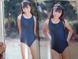 西村理香 写真集 2004年発売