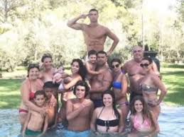 Португальский игрок воспитывает четырех детей. Q6pukntltrze2m