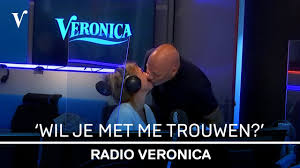 Maybe you would like to learn more about one of these? Nieuwslezeres Wordt Ten Huwelijk Gevraagd Veronica Inside Radio Veronica Youtube