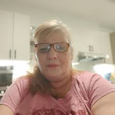 Laura Hogben in people