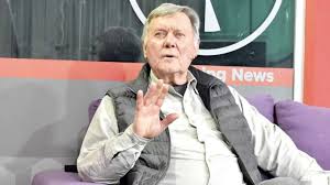 Consultor afirmó que el presidente encara una política exterior nefasta