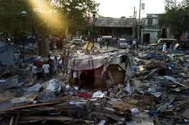 Echter bij de aardbeving in chili, op 27 februari, werd er een tsunami veroorzaakt. Minstens Elf Dodelijke Slachtoffers Bij Aardbeving Haiti De Standaard Mobile