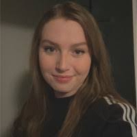 Leah Stapleton's Instagram, Twitter & Facebook