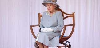 The queen will view a military parade in the quadrangle of windsor castle to mark her majesty's official birthday, on saturday 12 june. V2njrmt1y2j3om