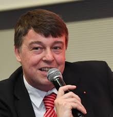 Helfen. Und arbeiten. Und nicht verzweifeln“