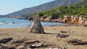 Dalle alpi apuane, alle colline. Consigli Per La Visita A Cala Di Forno Una Delle Spiagge Piu Atipiche Della Toscana Riserva Vendicari
