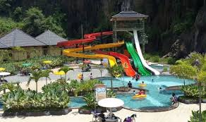 Lokasi tepatnya terletak di jl. Kolam Renang Di Bandung Yang Lagi Hits Dan Rame Pengunjung