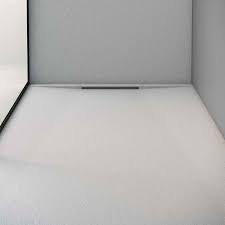 Piatto doccia ardesia bianco 120x80 con griglia inox design quadrato. Limite