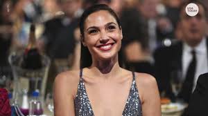 Dwayne johnson upcoming movies list 2022, 2023. Gal Gadot Cast As Cleopatra Critics Decry Casting For Egyptian Queen