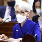 另外，roc運動員身上的隊服不可出現俄羅斯國旗，隊服顔色保留了俄羅斯國旗的紅色、白色和藍色，並改用俄羅斯奧委會標誌代替國旗。 【東京奧運】南非足球員3人確診 21人被列為密切接觸者 【下一頁】 roc隊會否播放俄羅斯國歌？ 不會。 Alqmfkpf9vtyhm